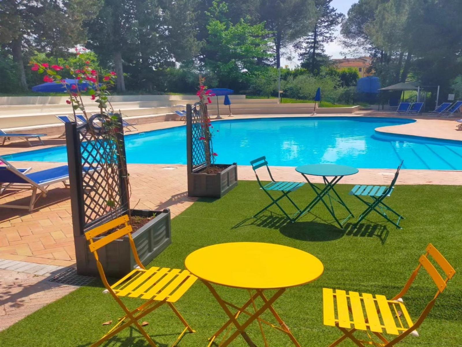 Greener Camping Holiday Travel Genius At Toscana Holiday Village San Romano  Esterno foto